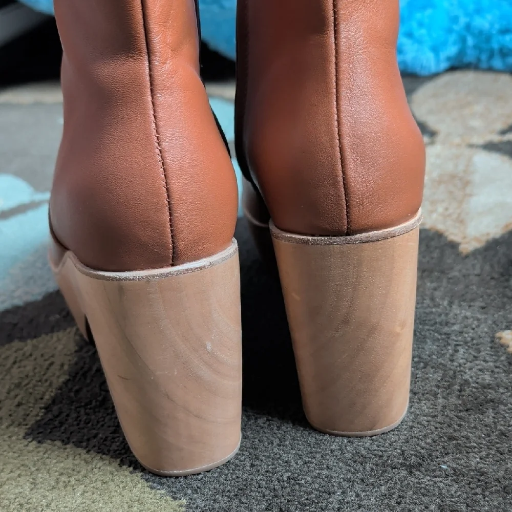 Like New! Charlotte Stone - Paz Platform Boots - 10 - Picture 5 of 7